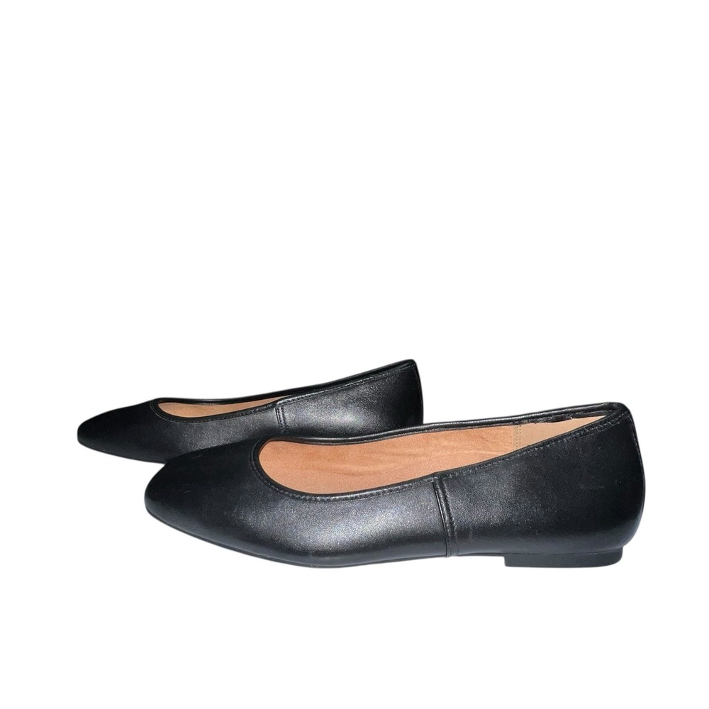 Vionic Black Flats